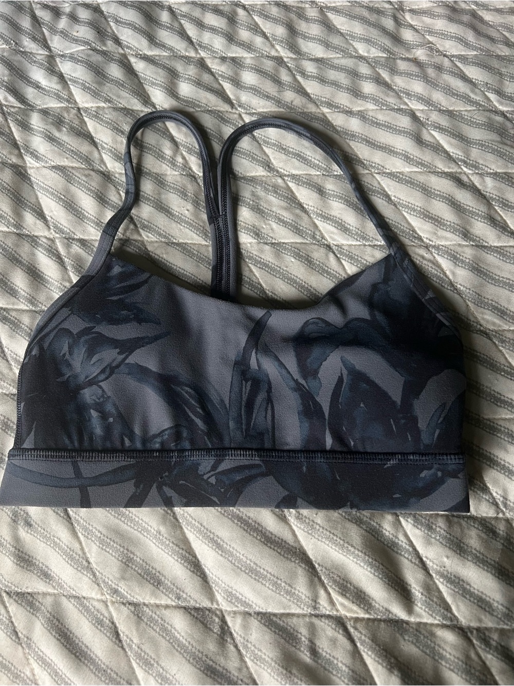 lululemon Flow Y Sports Bra
